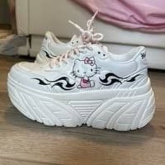 Bershka Hello Kitty Size 38 Platform Sneakers White Kawaii Whimsigoth E-Girl Y2K - Picture 2 of 15